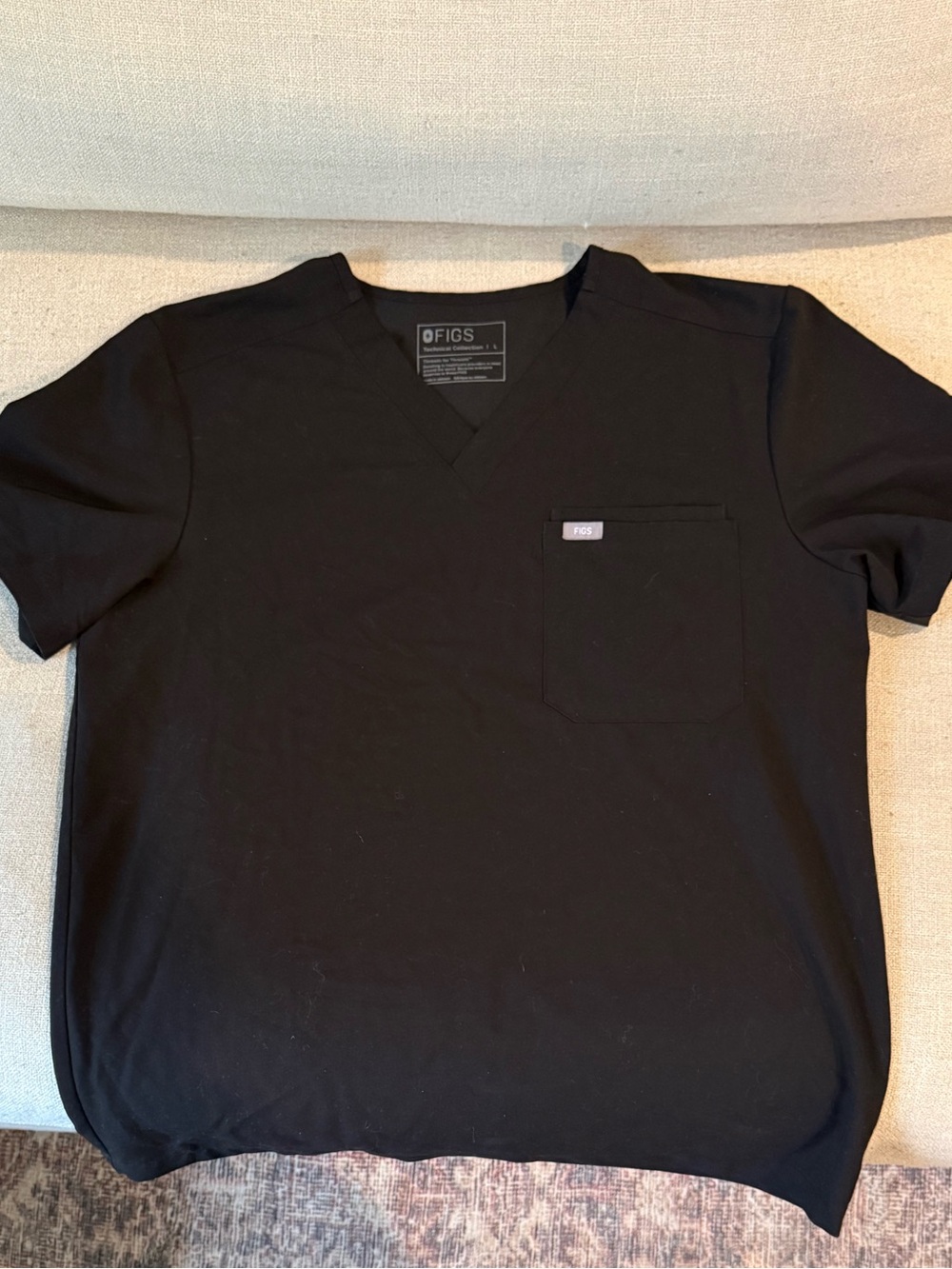 FIGS Technical Collection Black Scrub Top Men’s Large Unisex V-Neck
